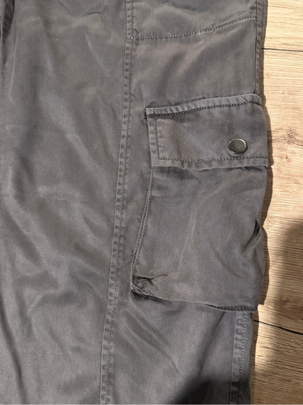 C&C California Women’s Gray Lyocell Utility Cargo Joggers - Soft Tencel Twill - Picture 3 of 7